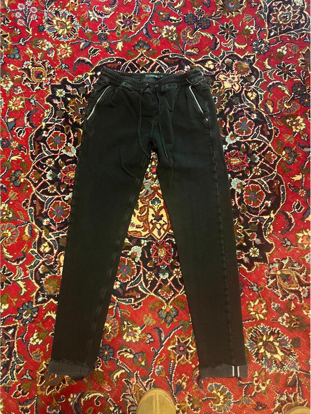 112. JOES Women's Joggers